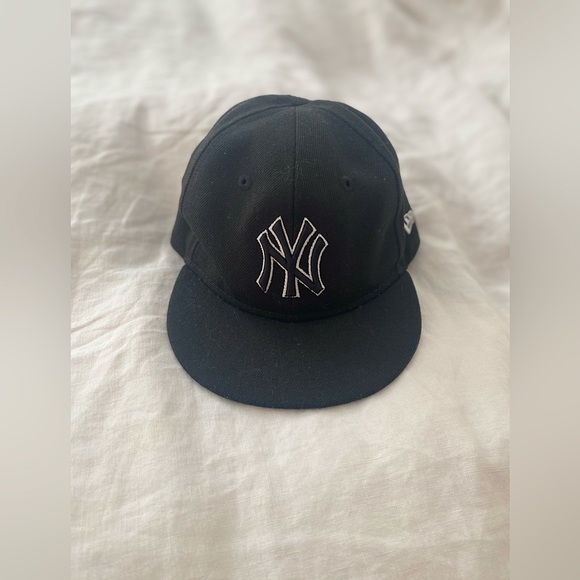 Infant New York Yankees Ball Cap - Picture 1 of 2